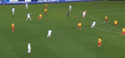 半场：罗马1-0莱切，埃文-弗格森破门，皮西利进球无效